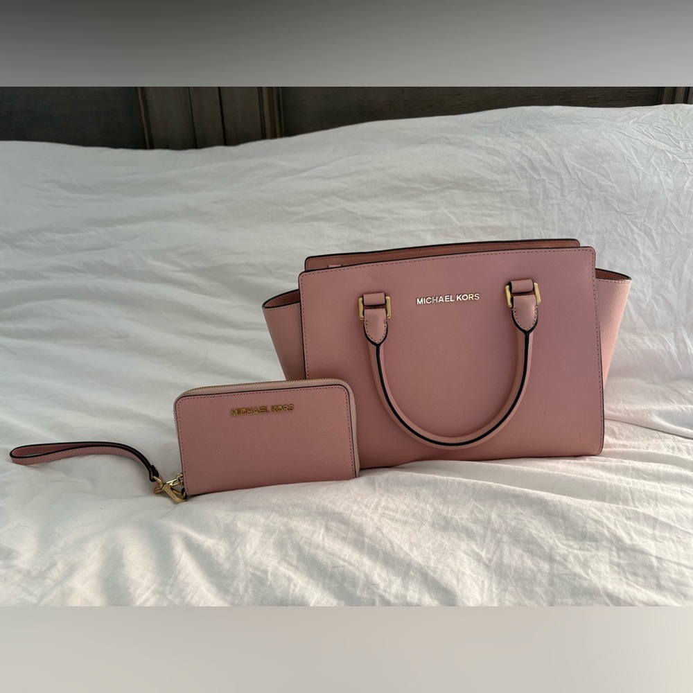 Michael kors Pink purse & wallet
